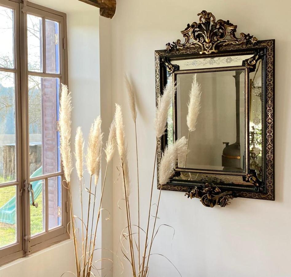 Bed and Breakfast Goute La Vie Marchamp Esterno foto