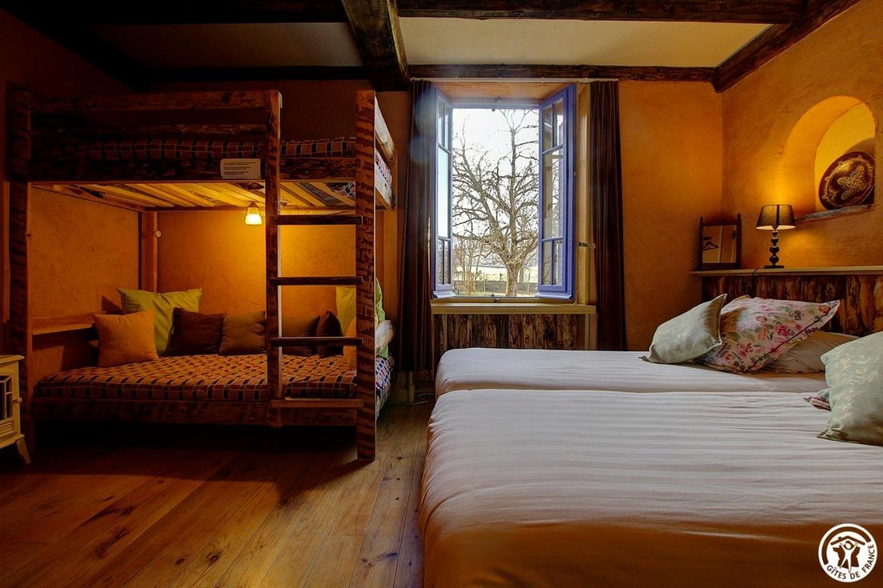 Bed and Breakfast Goute La Vie Marchamp Esterno foto
