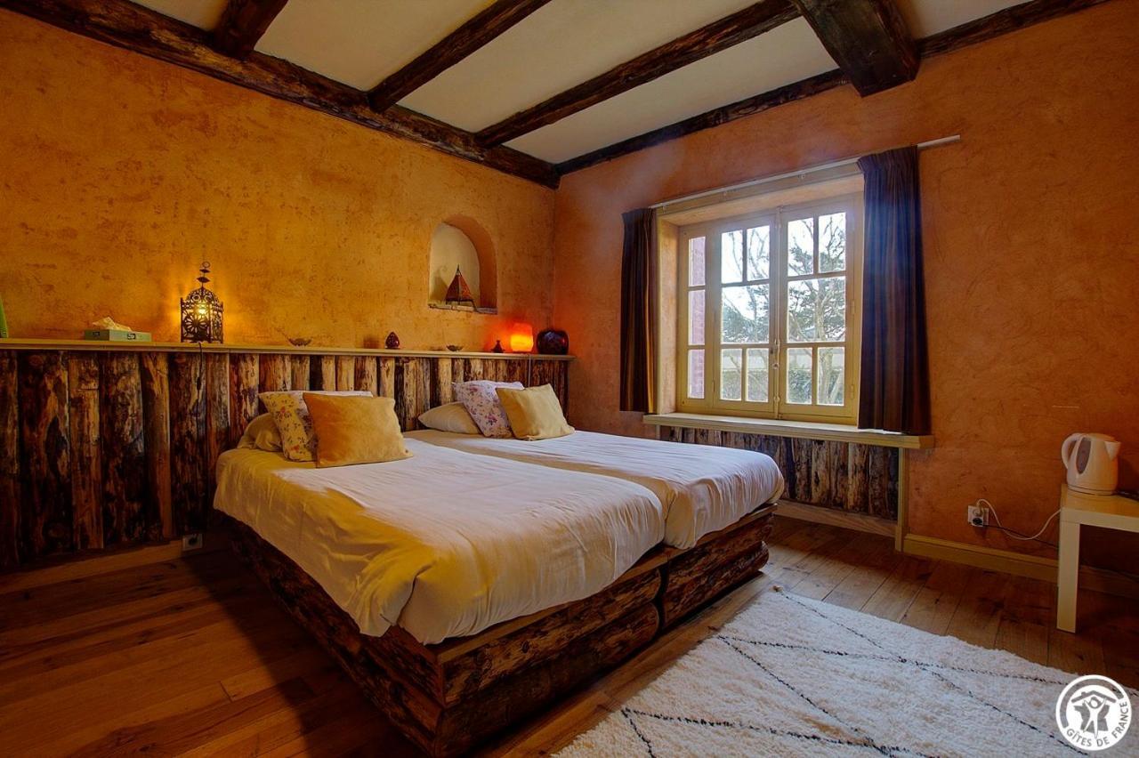 Bed and Breakfast Goute La Vie Marchamp Esterno foto