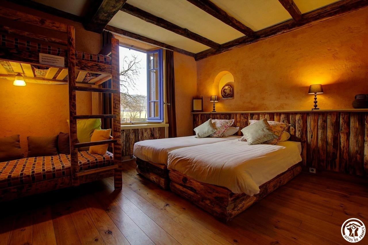 Bed and Breakfast Goute La Vie Marchamp Esterno foto